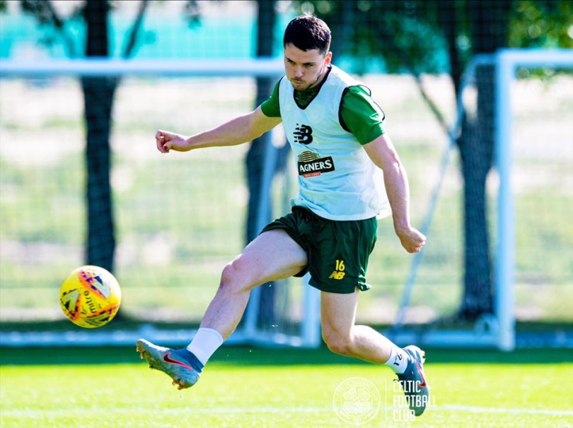 St-Mirren-vs-Celtic-soi-keo-4